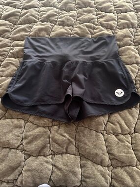Roxy Black High-Rise Athletic Shorts with Heart Logo in medium with drawstring